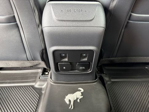 Used 2023 Ford Bronco Outer Banks AWD/4WD image 34