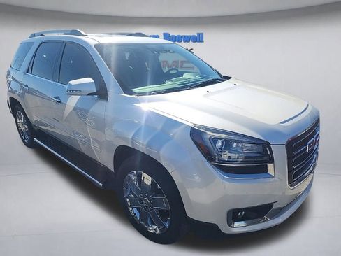 Used 2017 GMC Acadia Limited SLT image 4