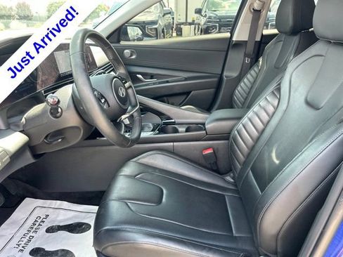 Used 2024 Hyundai Elantra Limited FWD image 15