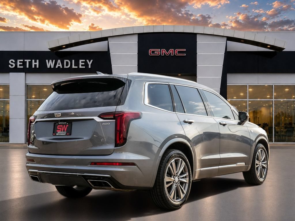 Used 2022 Cadillac XT6 Premium Luxury FWD image 7