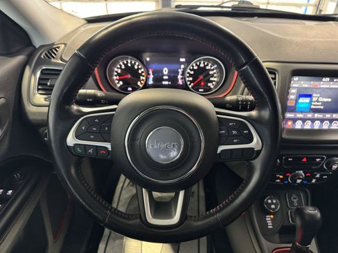 Used 2020 Jeep Compass Trailhawk AWD/4WD image 18