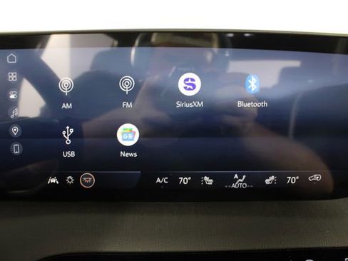 New 2026 Buick Enclave Sport Touring FWD image 7