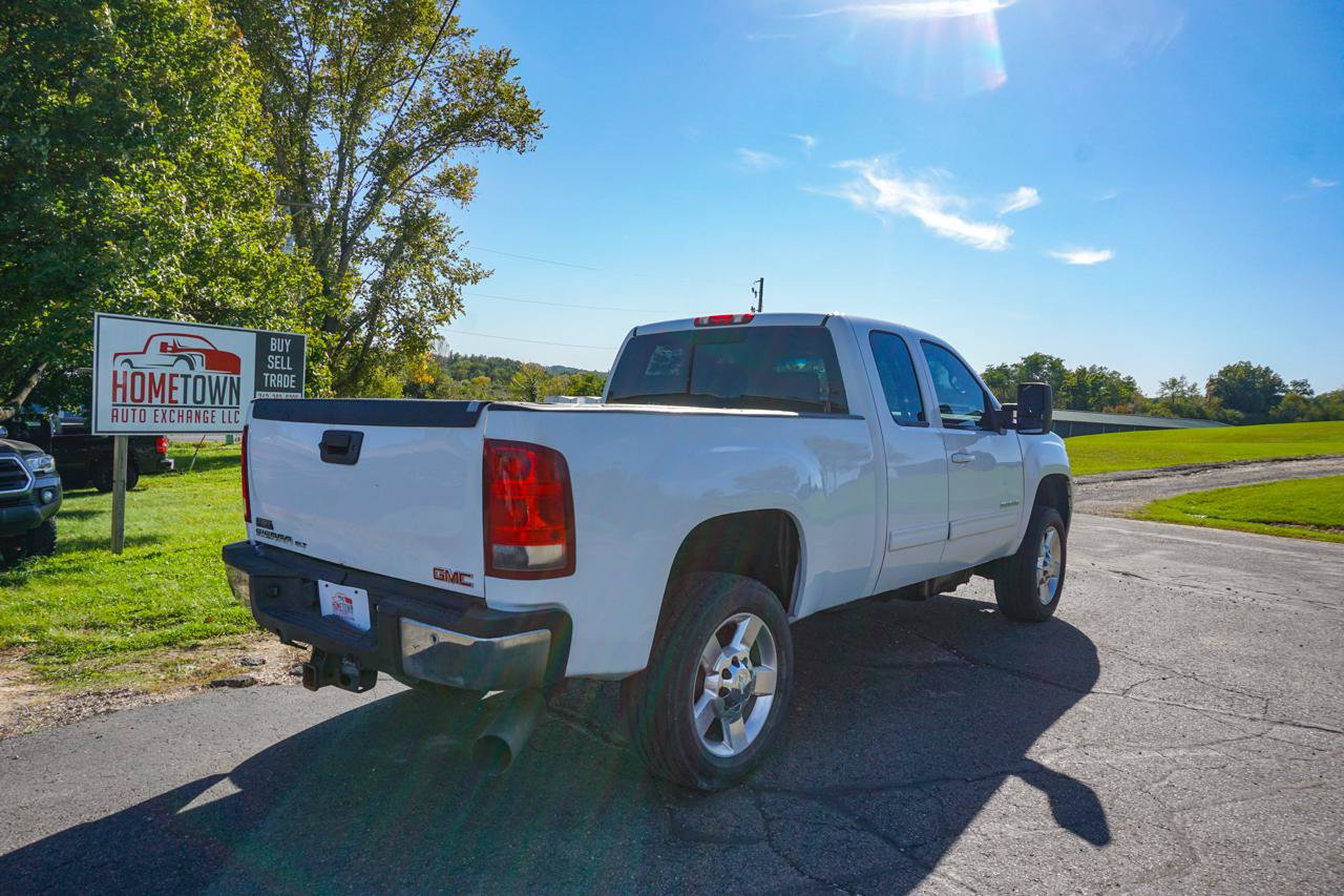 Used 2013 GMC Sierra 2500 SLT w/ SLT Convenience Package AWD/4WD image 3