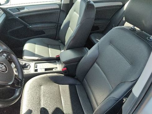 Used 2016 Volkswagen e-Golf SEL Premium FWD image 22