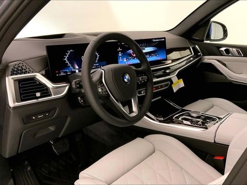 New 2026 BMW X5 xDrive40i w/ Premium Package image 4