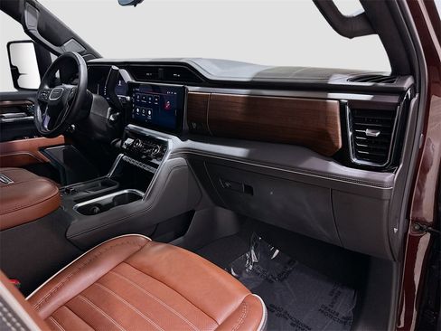 Used 2024 GMC Sierra 2500 Denali Ultimate image 31
