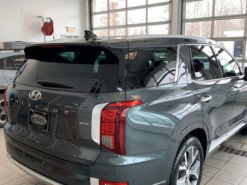Used 2022 Hyundai Palisade Limited w/ Winter Package image 19