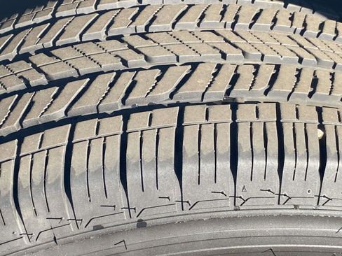 Certified 2024 Jeep Wagoneer 4DR 4WD w/ Convenience Group I image 15