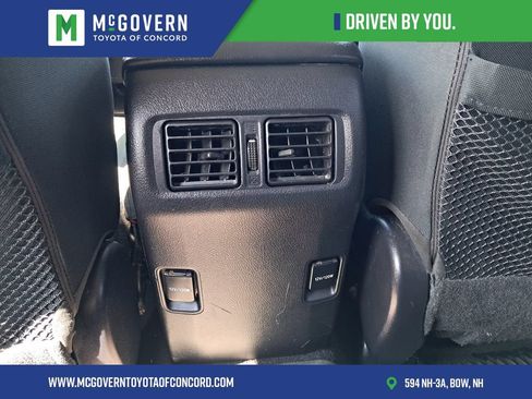 Used 2016 Toyota 4Runner SR5 AWD/4WD image 18
