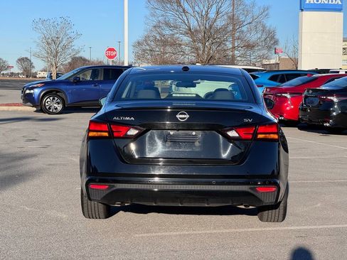 Used 2023 Nissan Altima 2.5 SV image 10