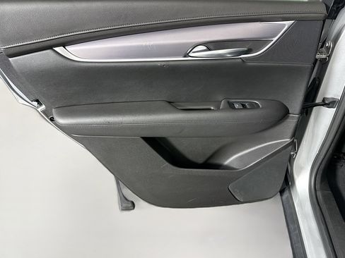 Used 2018 Cadillac XT5 Luxury image 26