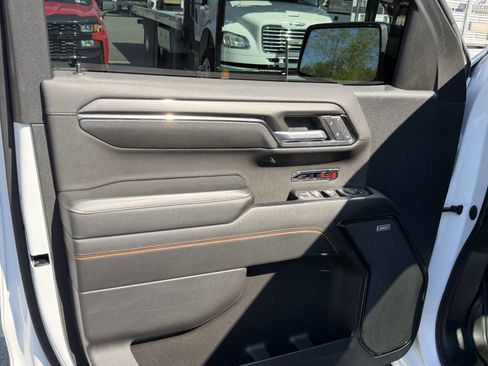 Used 2022 GMC Sierra 1500 AT4 w/ AT4 Premium Package AWD/4WD image 38