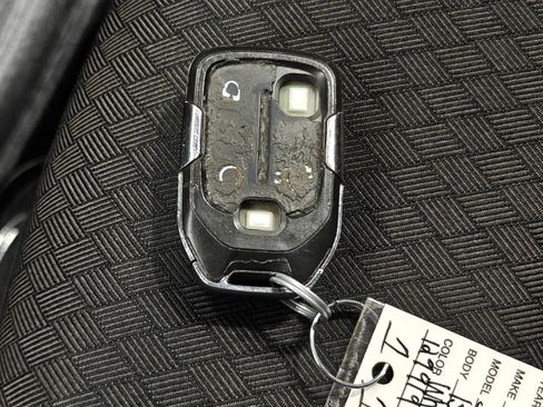 Used 2021 Chevrolet Silverado 1500 LT w/ Convenience Package II image 13