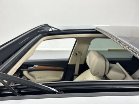 Used 2023 Audi Q5 2.0T Premium Plus w/ Premium Plus Package AWD/4WD image 21