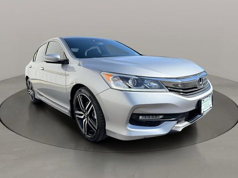 Used 2016 Honda Accord Sport image 8
