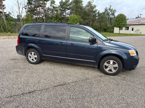 Used 2008 Dodge Grand Caravan SE FWD image 8