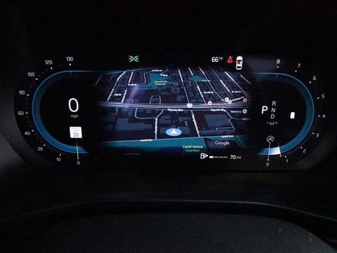 Certified 2023 Volvo XC40 B5 Plus w/ Protection Package Premier image 18