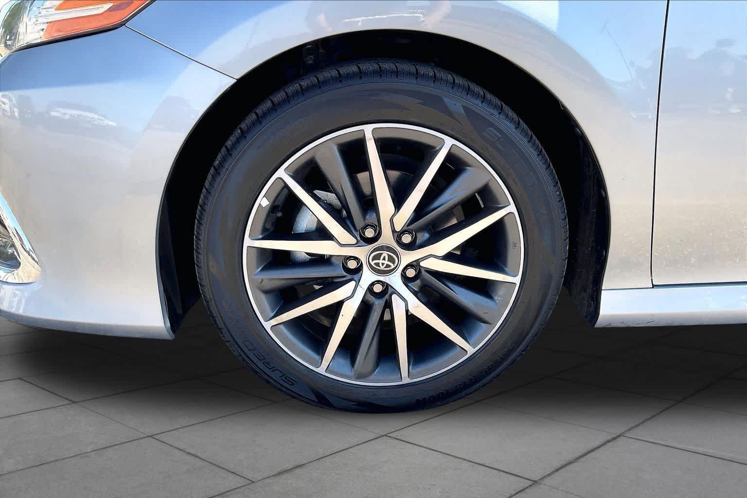 Used 2024 Toyota Camry XLE w/ Cold Weather Package AWD/4WD image 10