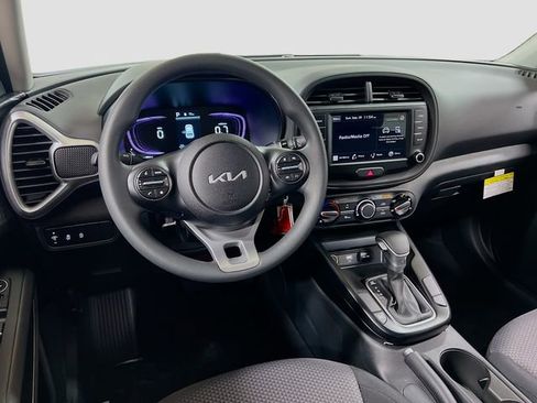New 2025 Kia Soul LX w/ LX Technology Package image 20