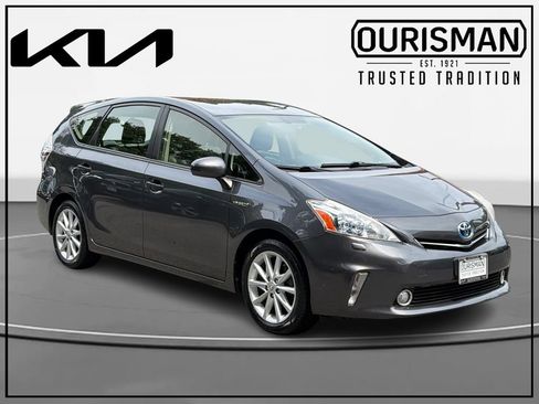 Used 2012 Toyota Prius V Five FWD image 1