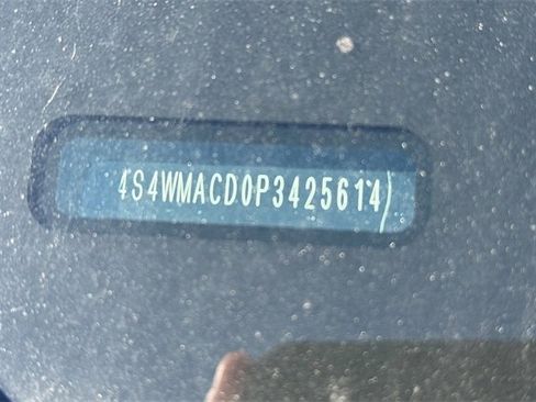 Used 2023 Subaru Ascent Premium w/ Convenience Package image 7