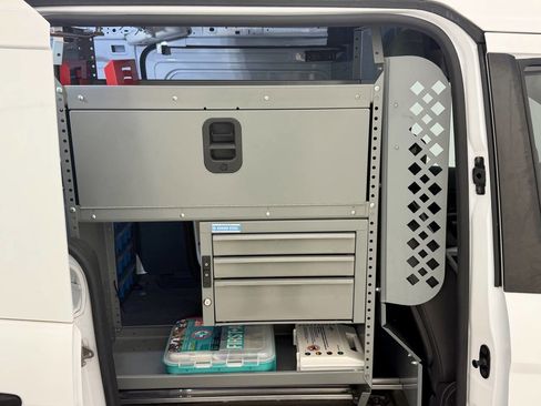 Used 2018 Ford Transit Connect XL image 10
