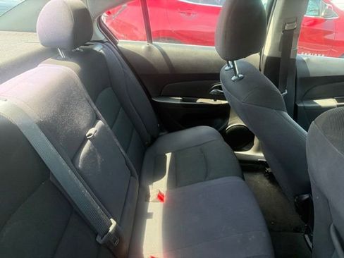 Used 2015 Chevrolet Cruze LT FWD image 5