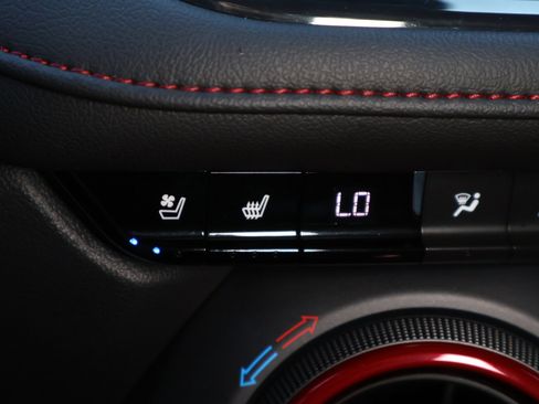 Used 2023 Chevrolet Blazer RS w/ Driver Confidence II Package image 5