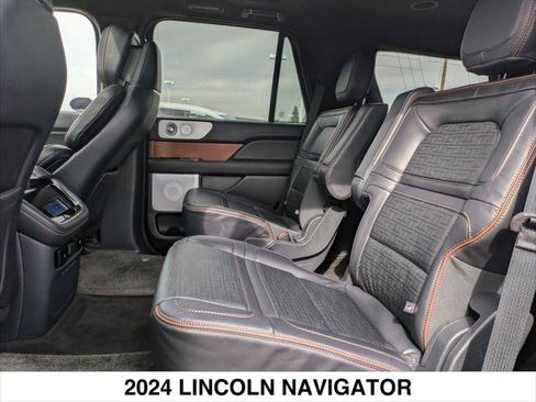Used 2024 Lincoln Navigator Black Label AWD/4WD image 26