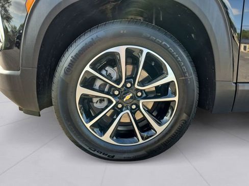 Used 2026 Chevrolet TrailBlazer LT w/ Convenience Package AWD/4WD image 9