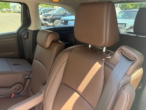 Used 2026 Honda Odyssey Touring image 14