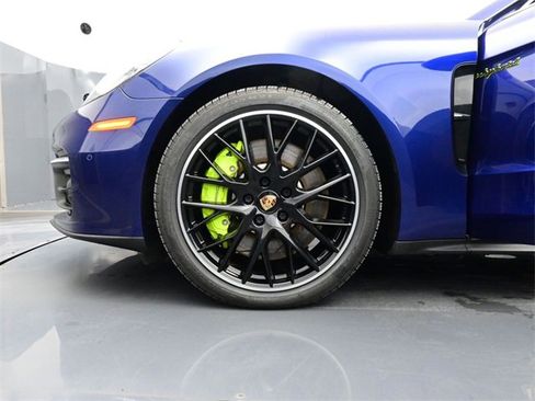 Used 2023 Porsche Panamera 4S w/ Premium Package image 6