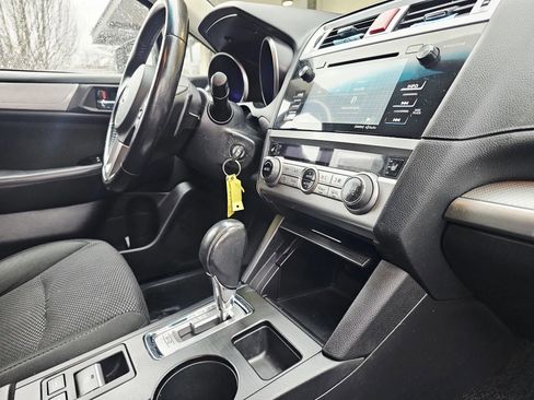 Used 2015 Subaru Outback 2.5i Premium image 14