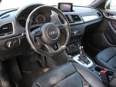 Used 2018 Audi Q3 2.0T Premium image 9