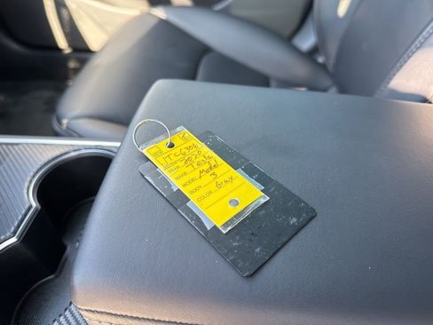 Used 2020 Tesla Model 3 Performance image 36