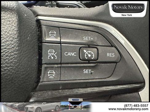 Used 2023 Jeep Grand Cherokee L Laredo w/ Luxury Tech Group I AWD/4WD image 18