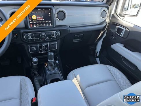 Used 2023 Jeep Wrangler Unlimited Sahara AWD/4WD image 15