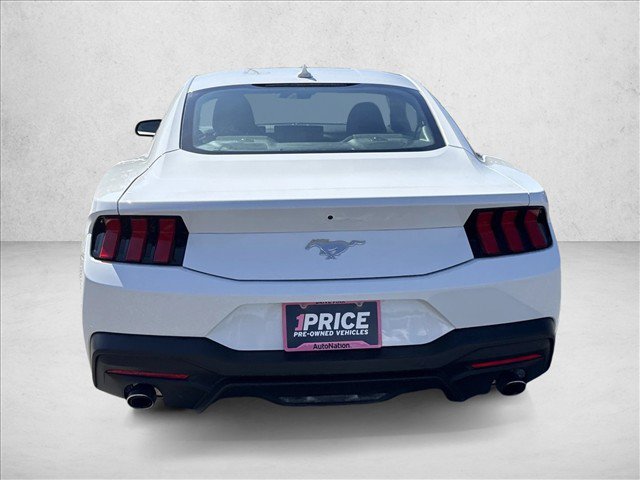 Used 2025 Ford Mustang Coupe RWD image 6