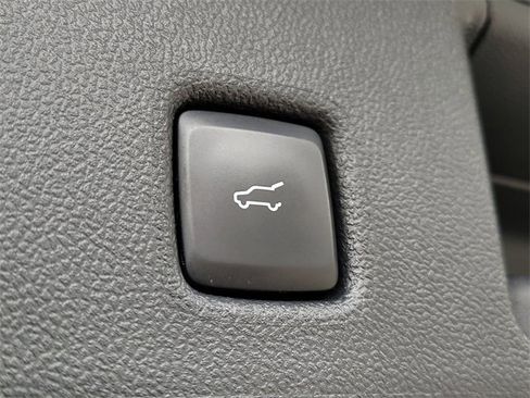 Used 2024 Ford Escape ST-Line image 15