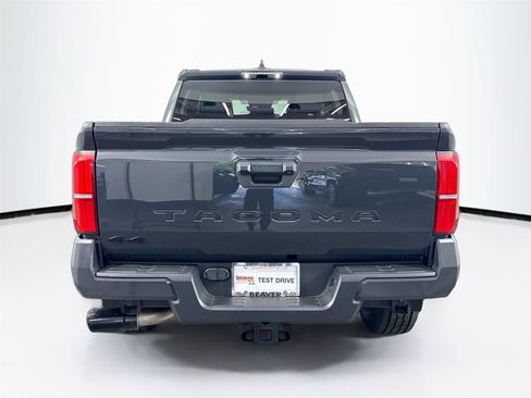 Certified 2024 Toyota Tacoma TRD Off-Road AWD/4WD image 11