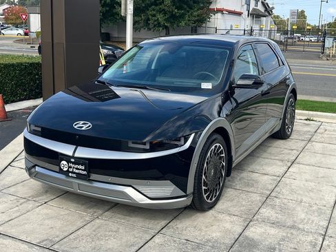 Certified 2024 Hyundai Ioniq 5 Limited AWD/4WD image 3
