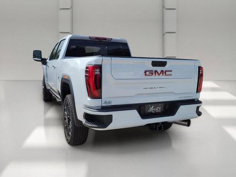 New 2026 GMC Sierra 2500 Denali w/ Denali Reserve Package AWD/4WD image 6