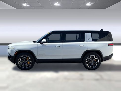 Used 2023 Rivian R1S Adventure AWD/4WD image 2