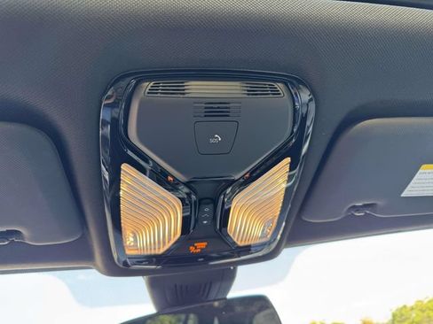 Used 2020 BMW X5 xDrive50i w/ Premium Package AWD/4WD image 42