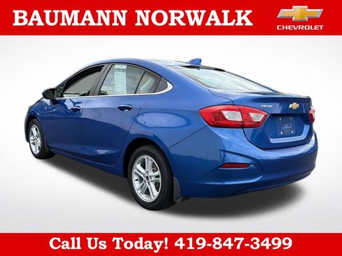 Used 2016 Chevrolet Cruze LT FWD image 9