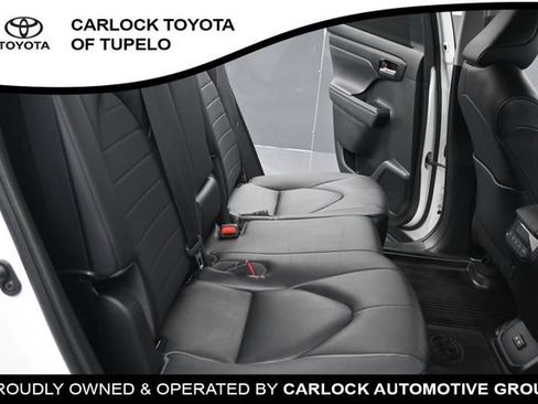 Used 2023 Toyota Highlander XLE AWD/4WD image 21