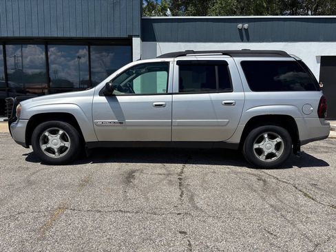 Used 2004 Chevrolet TrailBlazer 4WD w/ LT Package 1 image 11