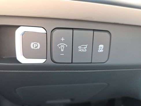 Certified 2025 Hyundai Santa Fe SEL FWD image 11