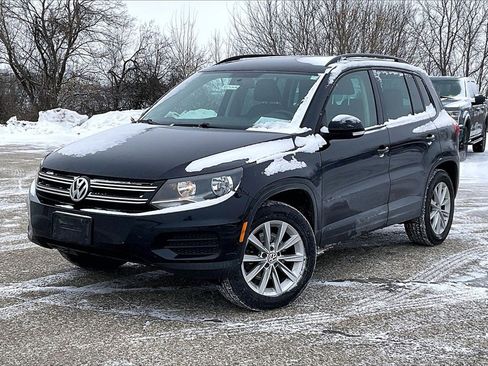Used 2015 Volkswagen Tiguan SE image 2