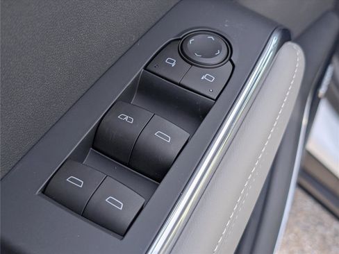 New 2026 GMC Acadia Elevation w/ Elevation Premium Package image 18